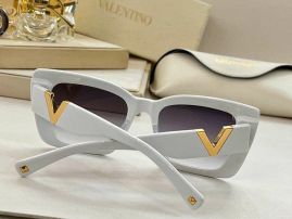 Picture of Valentino Sunglasses _SKUfw47394473fw